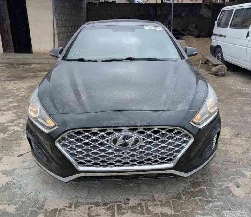 Hyundai Elantra 2018 Gray