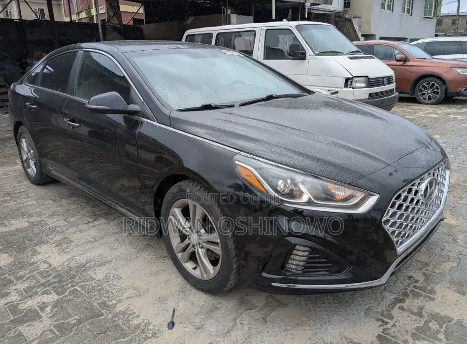 Hyundai Elantra 2018 Gray