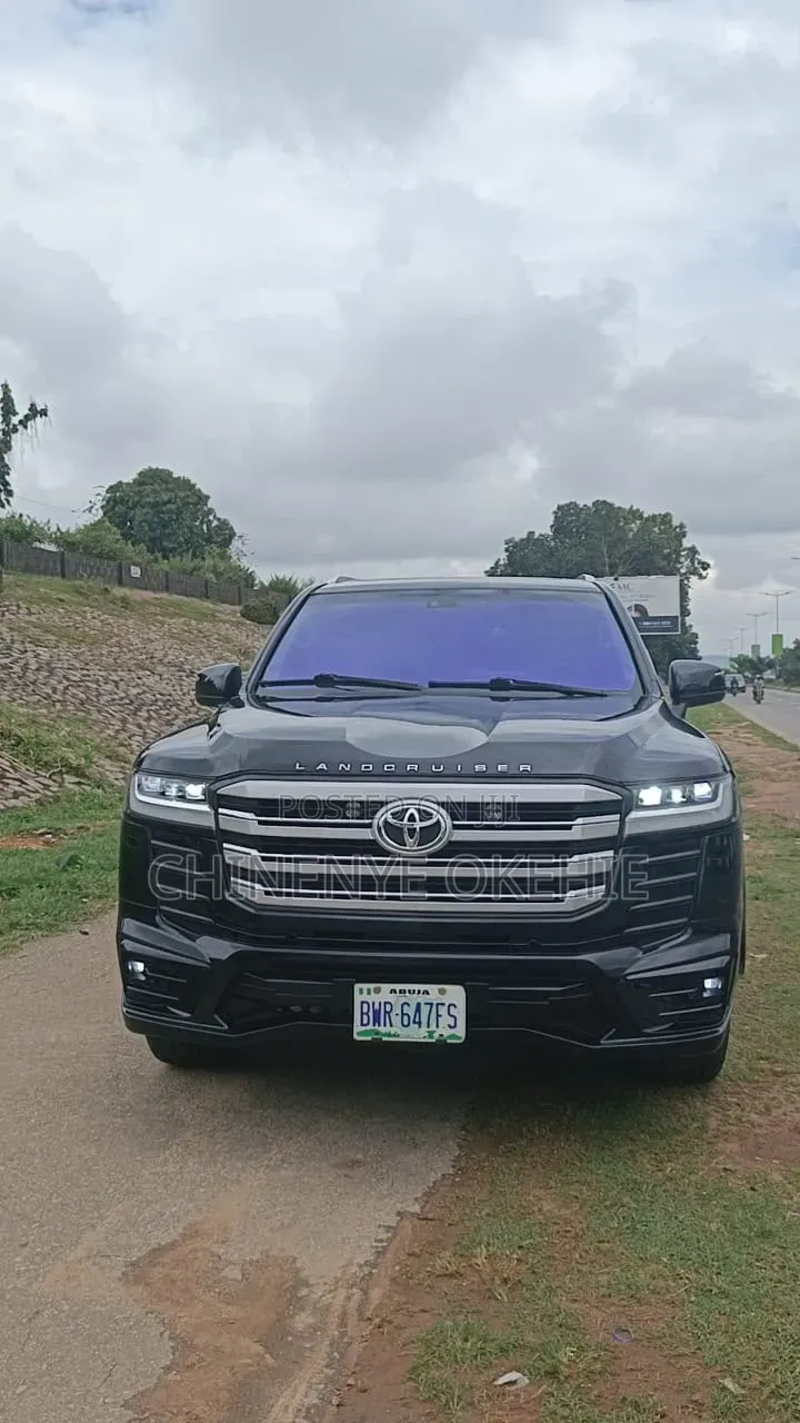 Toyota Land Cruiser 2011 Black