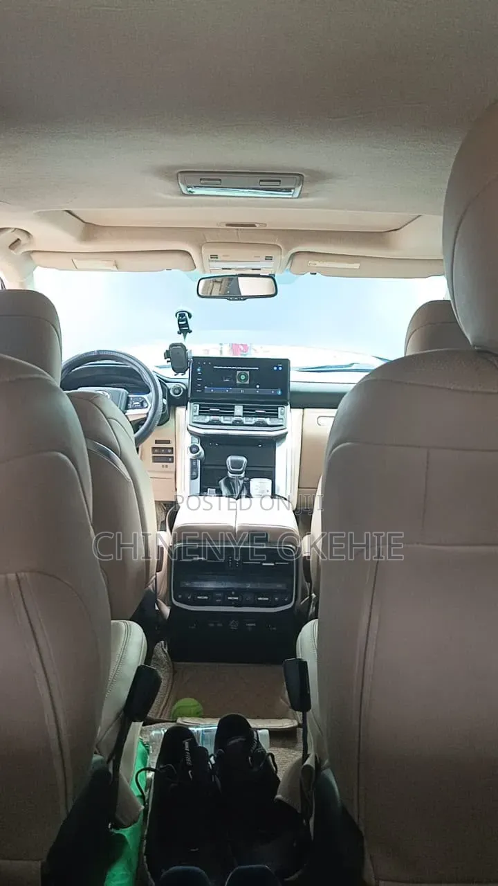 Toyota Land Cruiser 2011 Black