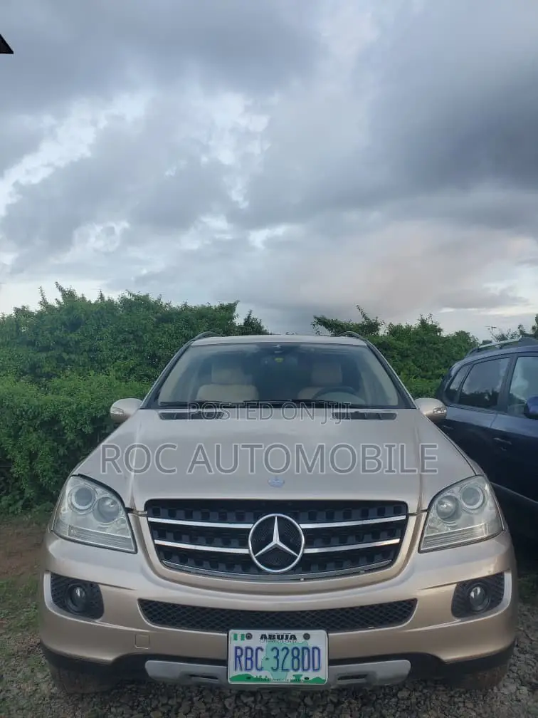 Mercedes-Benz M Class 2008 Gold