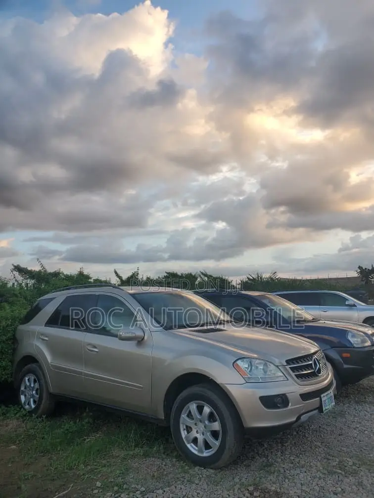 Mercedes-Benz M Class 2008 Gold