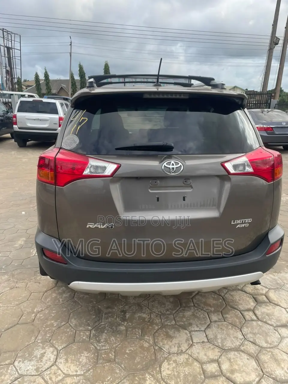 Toyota RAV4 LE 4dr SUV AWD (2.5L 4cyl 6A) 2015 Brown