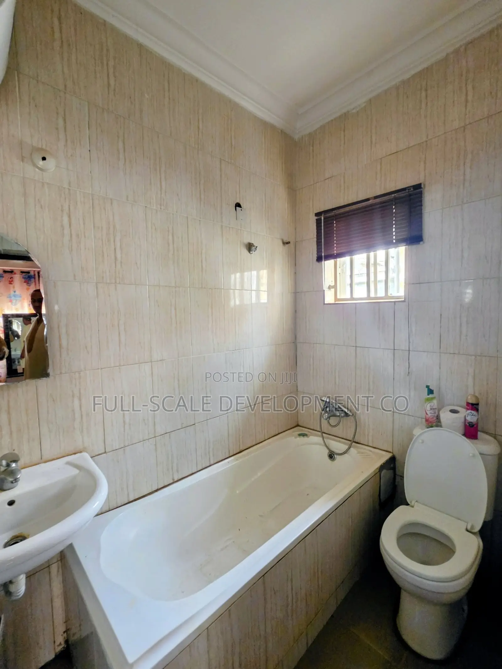4bdrm Bungalow in Lokogoma for sale