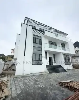 6bdrm Duplex in Guzape District for sale