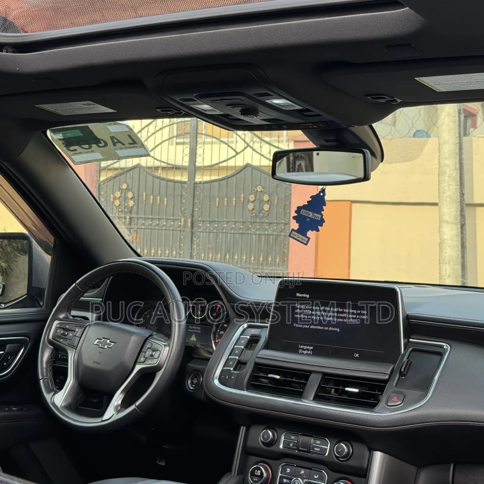 Chevrolet Suburban 2022 Gray