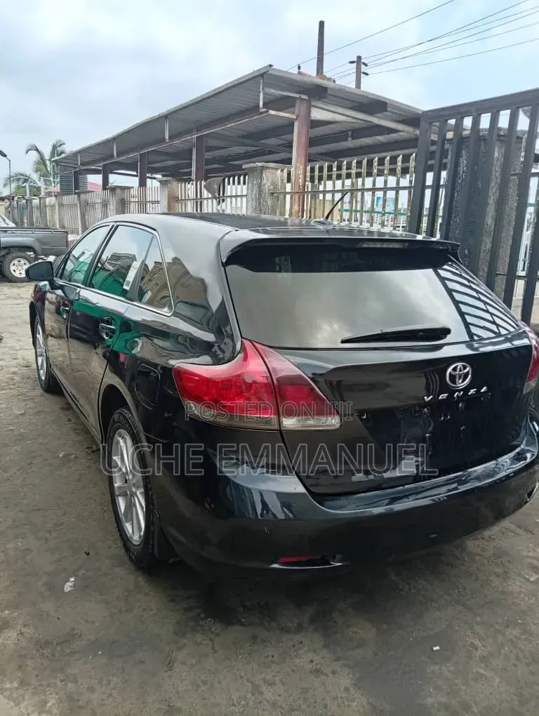 Toyota Avanza 2011 Black