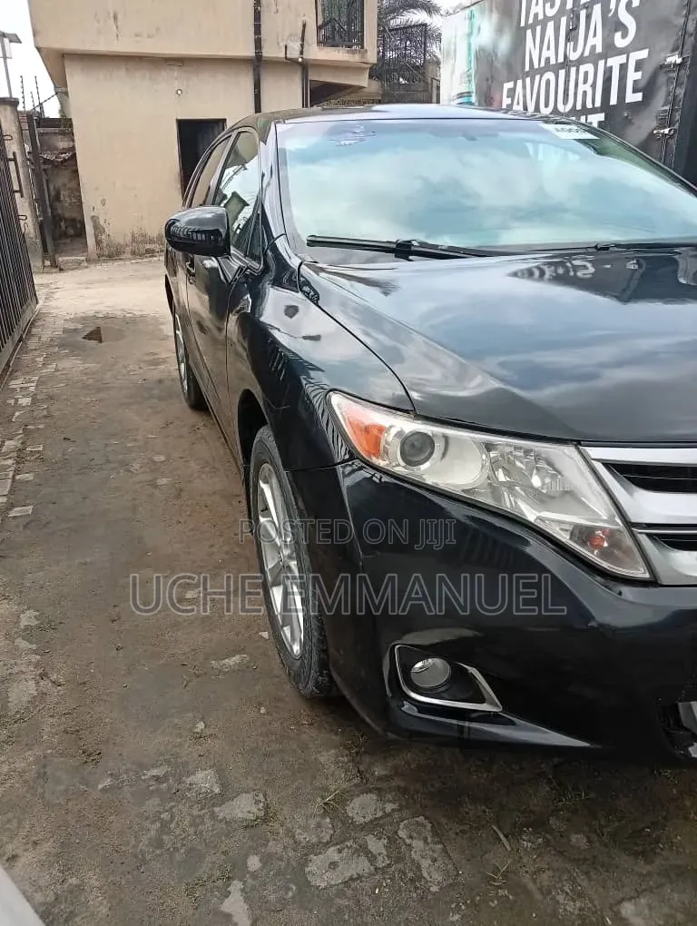 Toyota Avanza 2011 Black