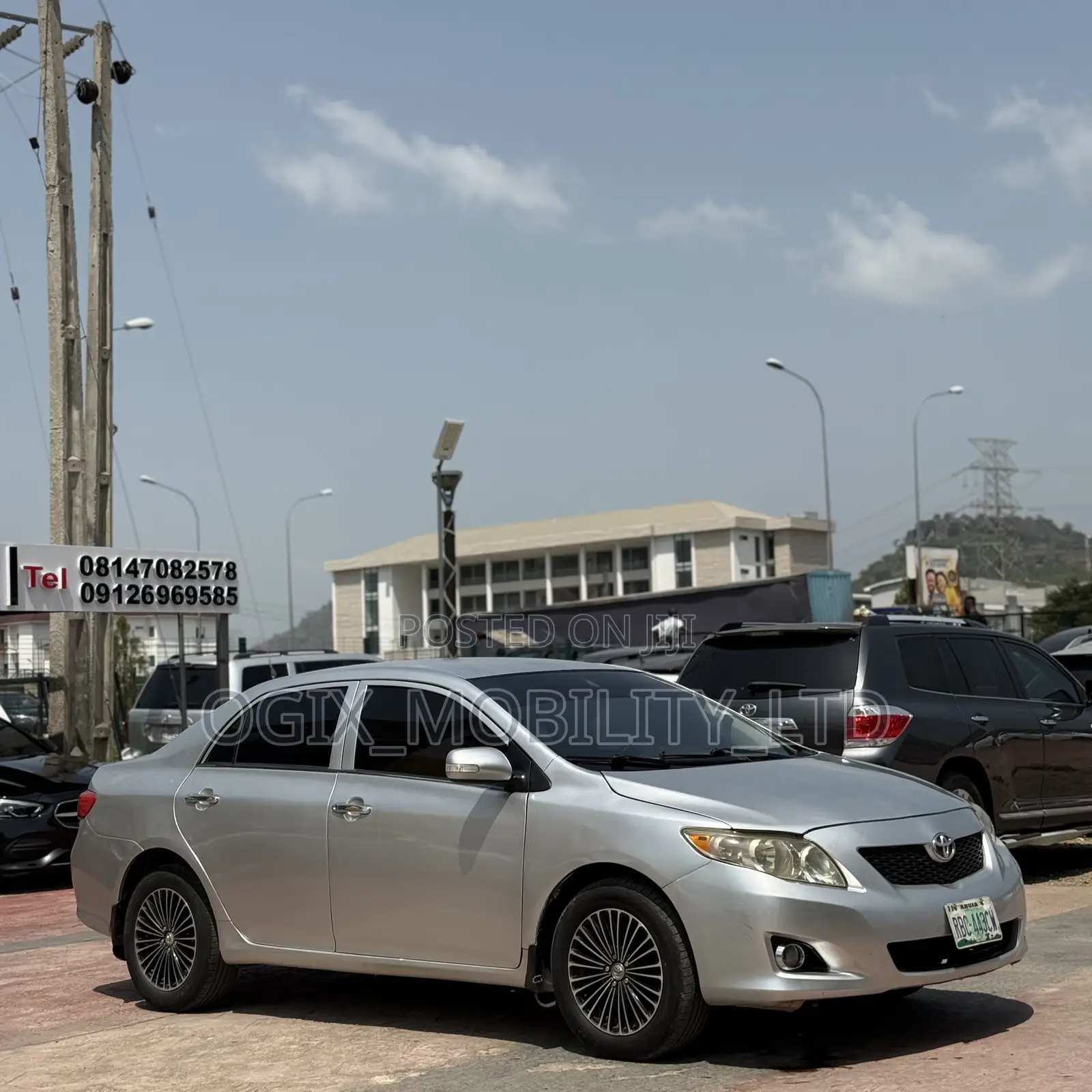Toyota Corolla LE 4dr Sedan (1.8L 4 cyl 4A) 2009 Silver