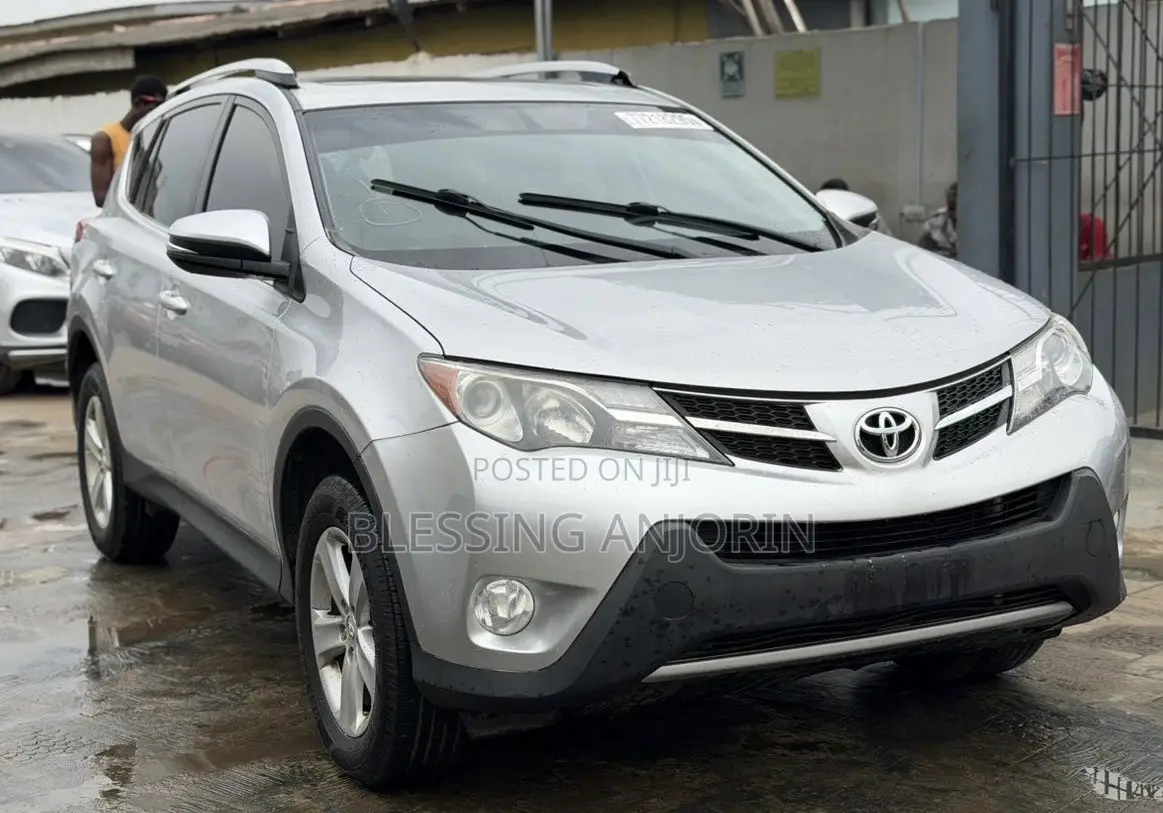 Toyota RAV4 2015 Silver
