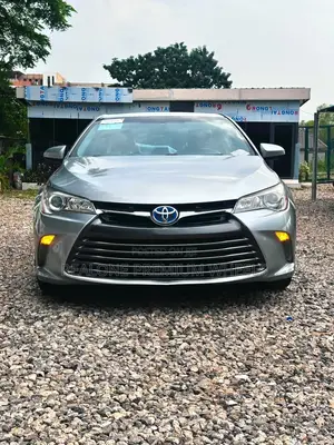 Toyota Camry XLE 4dr Sedan (2.5L 4cyl 6A) 2016 Silver