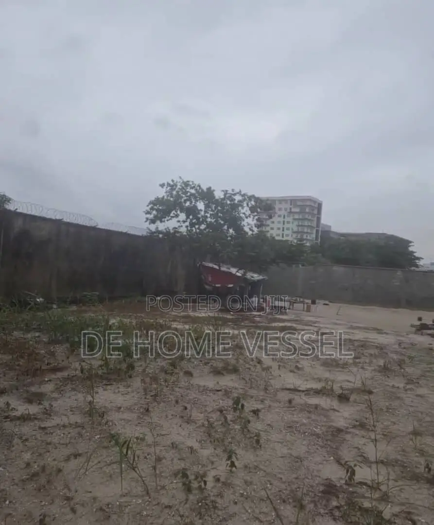 4,276sqm Waterfront Bare Land for Sale in the Mixed Zone Area