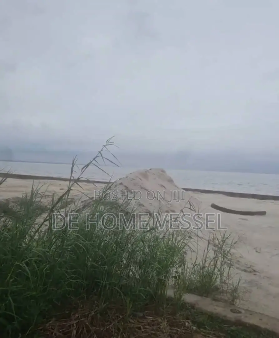 4,276sqm Waterfront Bare Land for Sale in the Mixed Zone Area