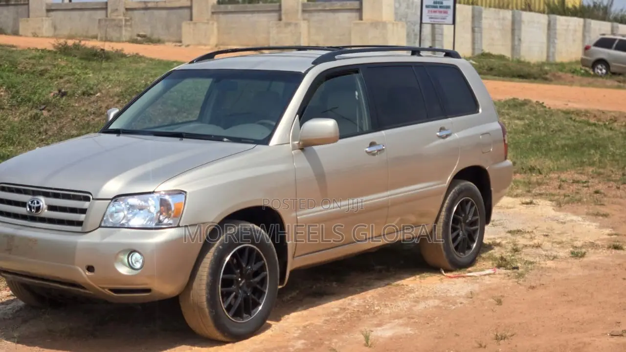 Toyota Highlander V6 2005 Gold
