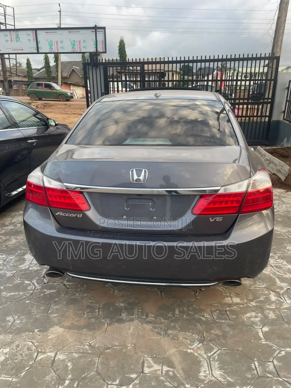 Honda Accord EX-L V-6 2dr Coupe (3.5L 6cyl 6A) 2015 Gray