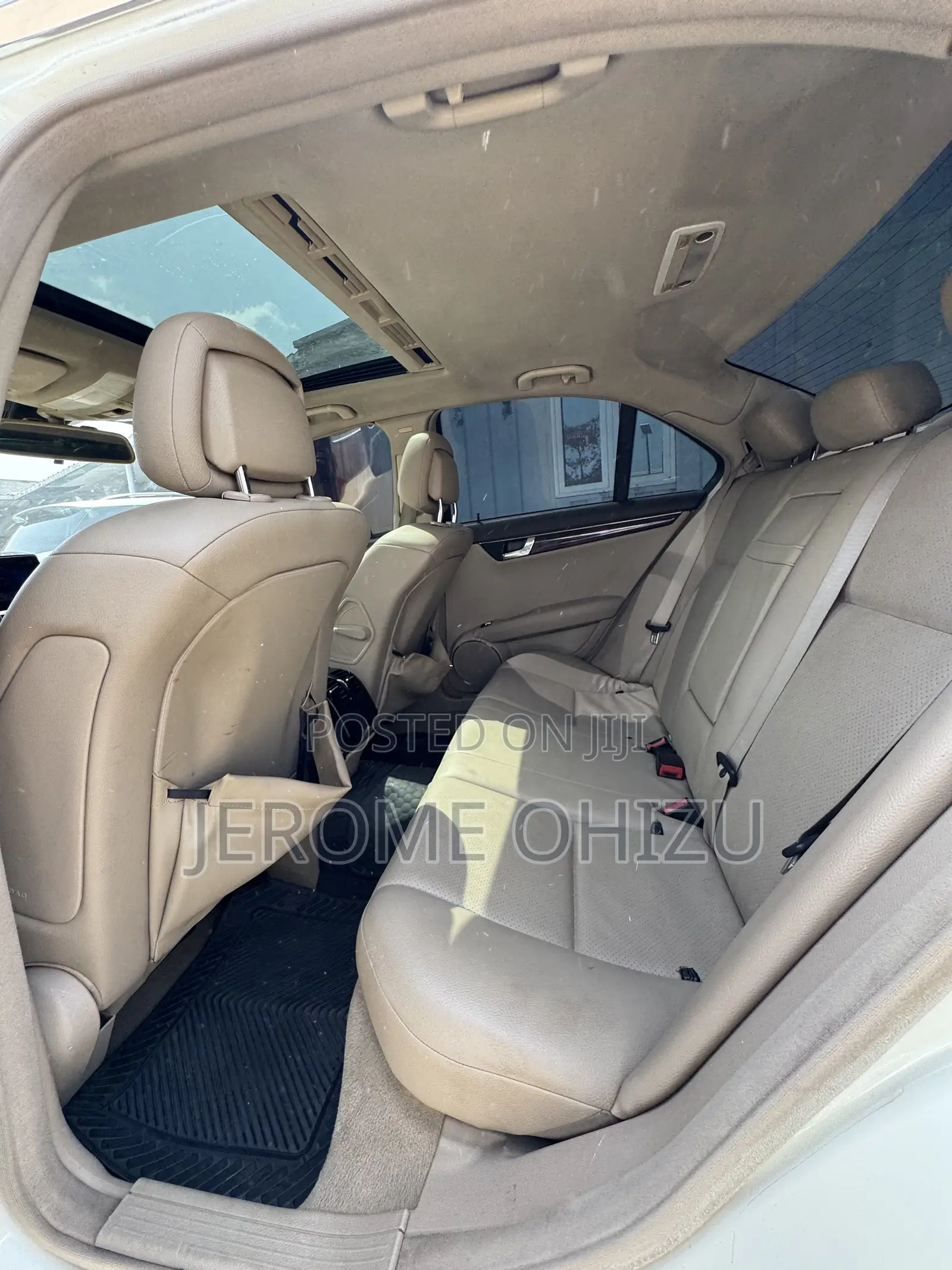 Mercedes-Benz C300 2011 White