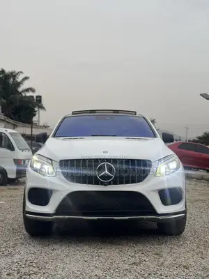 Mercedes-Benz GLE-Class 2016 White