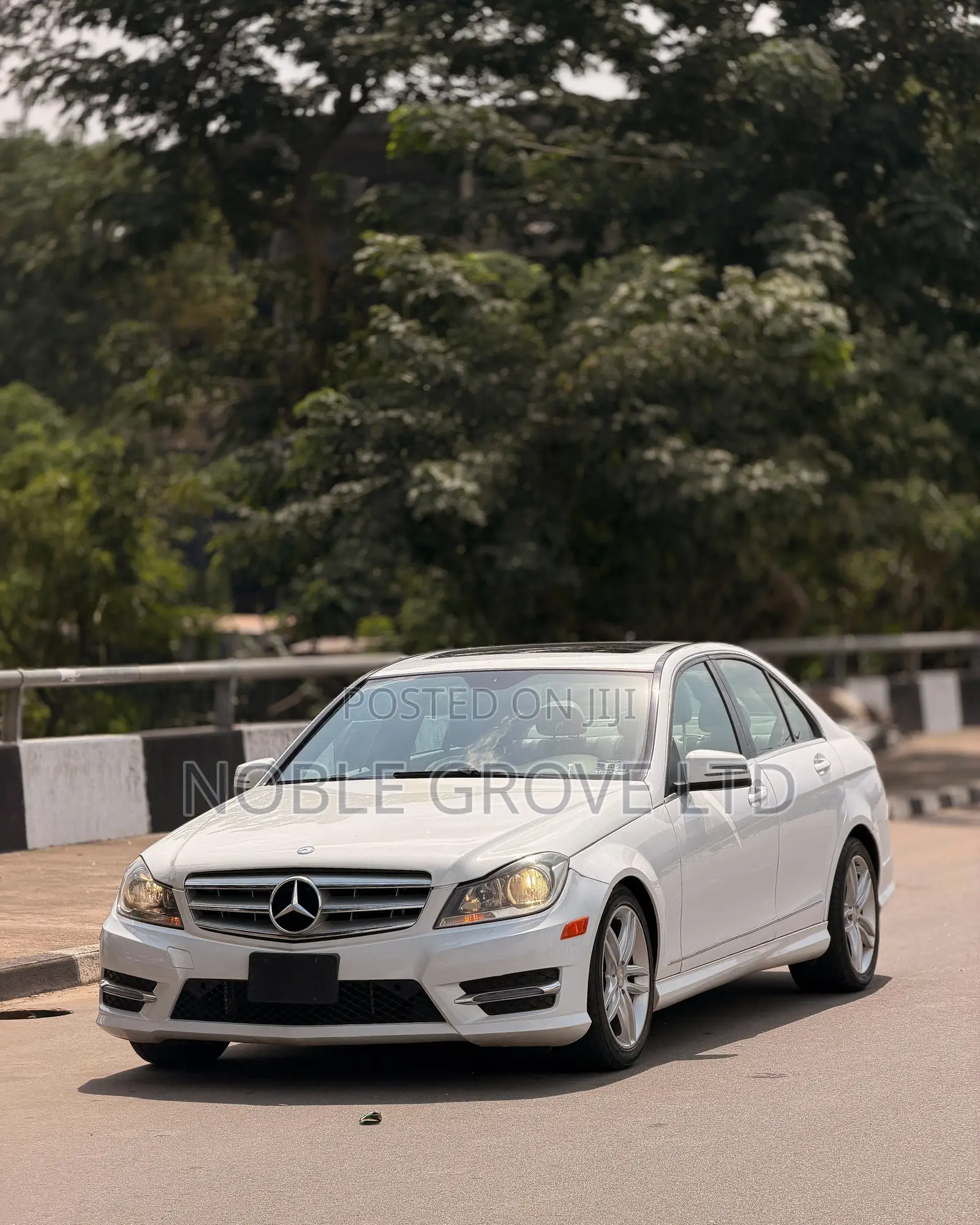 Mercedes-Benz C300 Sport 4Matic Sedan AWD (3.5L 6cyl 7A) 2013 White