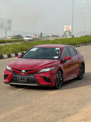 Toyota Camry 2020 Red