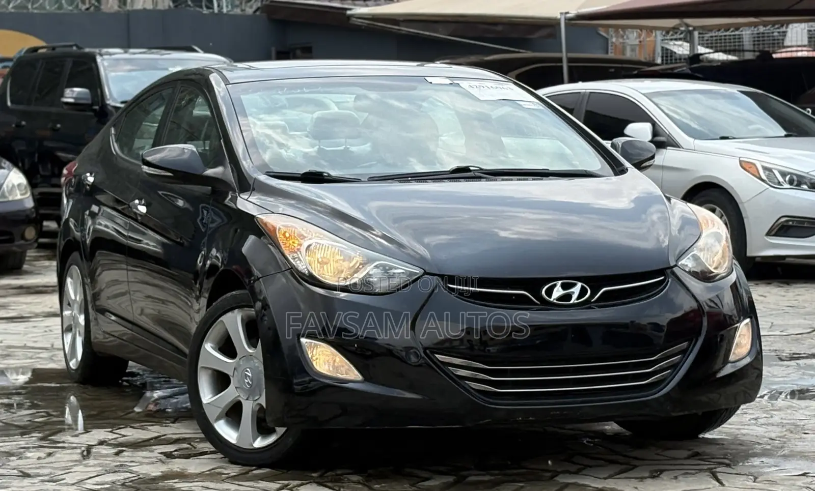 Hyundai Elantra Limited Sedan FWD (1.8L 4cyl 6A) 2013 Black