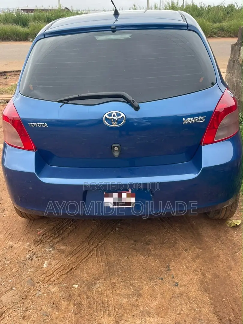 Toyota Yaris 1.5 2009 Blue