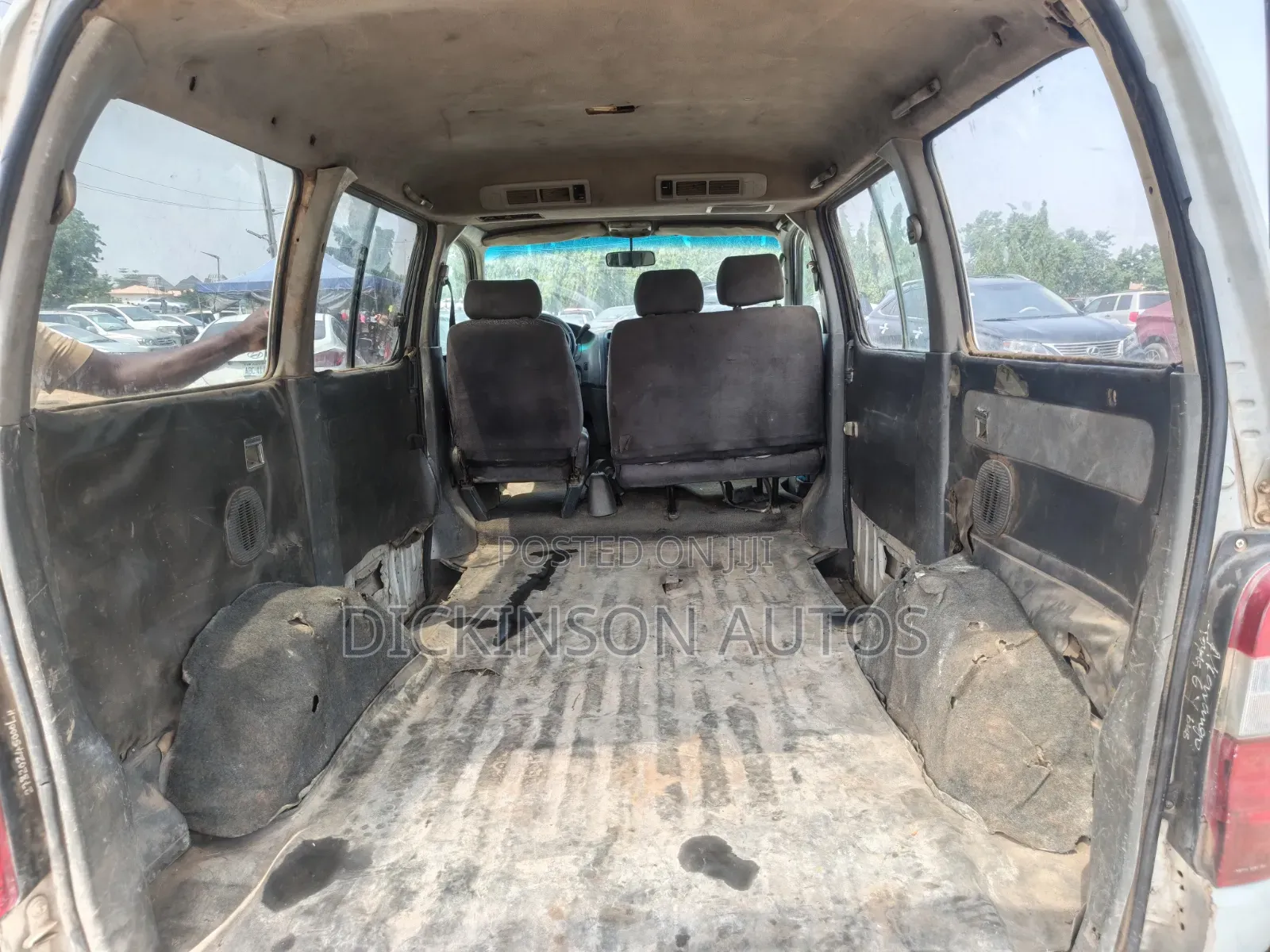 Toyota HiAce 2004 White