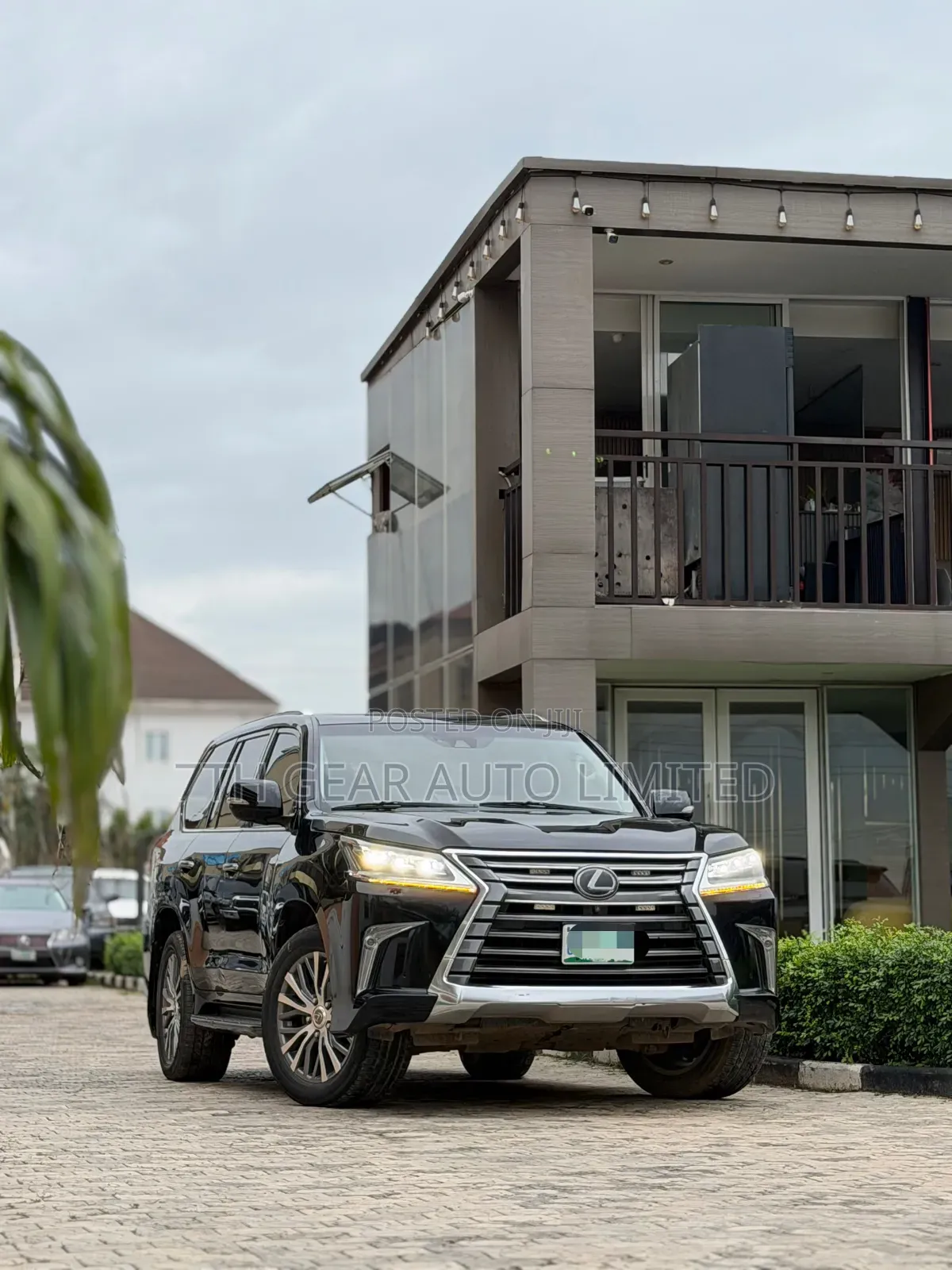 Lexus LX 570 AWD 2018 Black