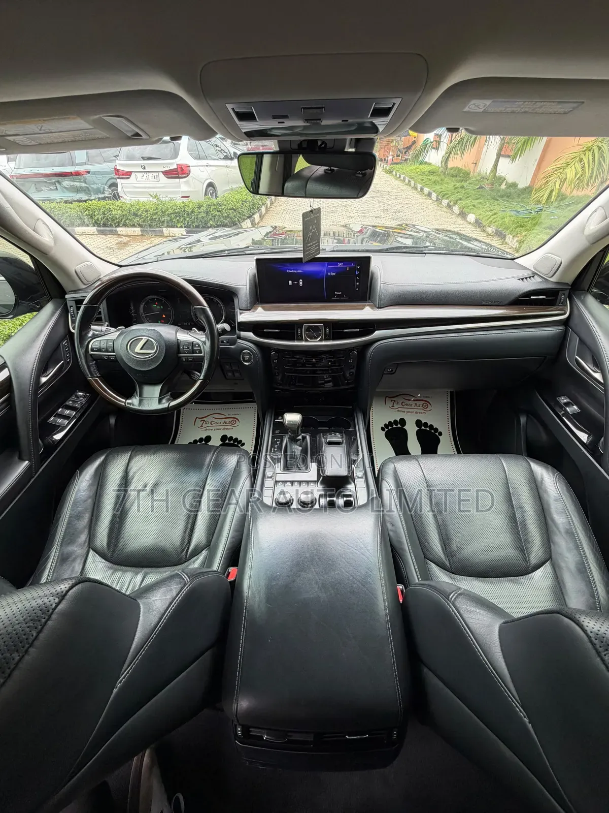 Lexus LX 570 AWD 2018 Black