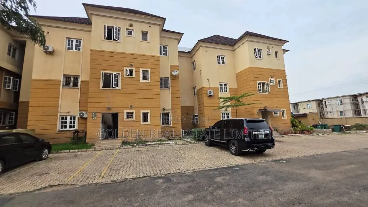 3bdrm Block of Flats in Durumi for rent