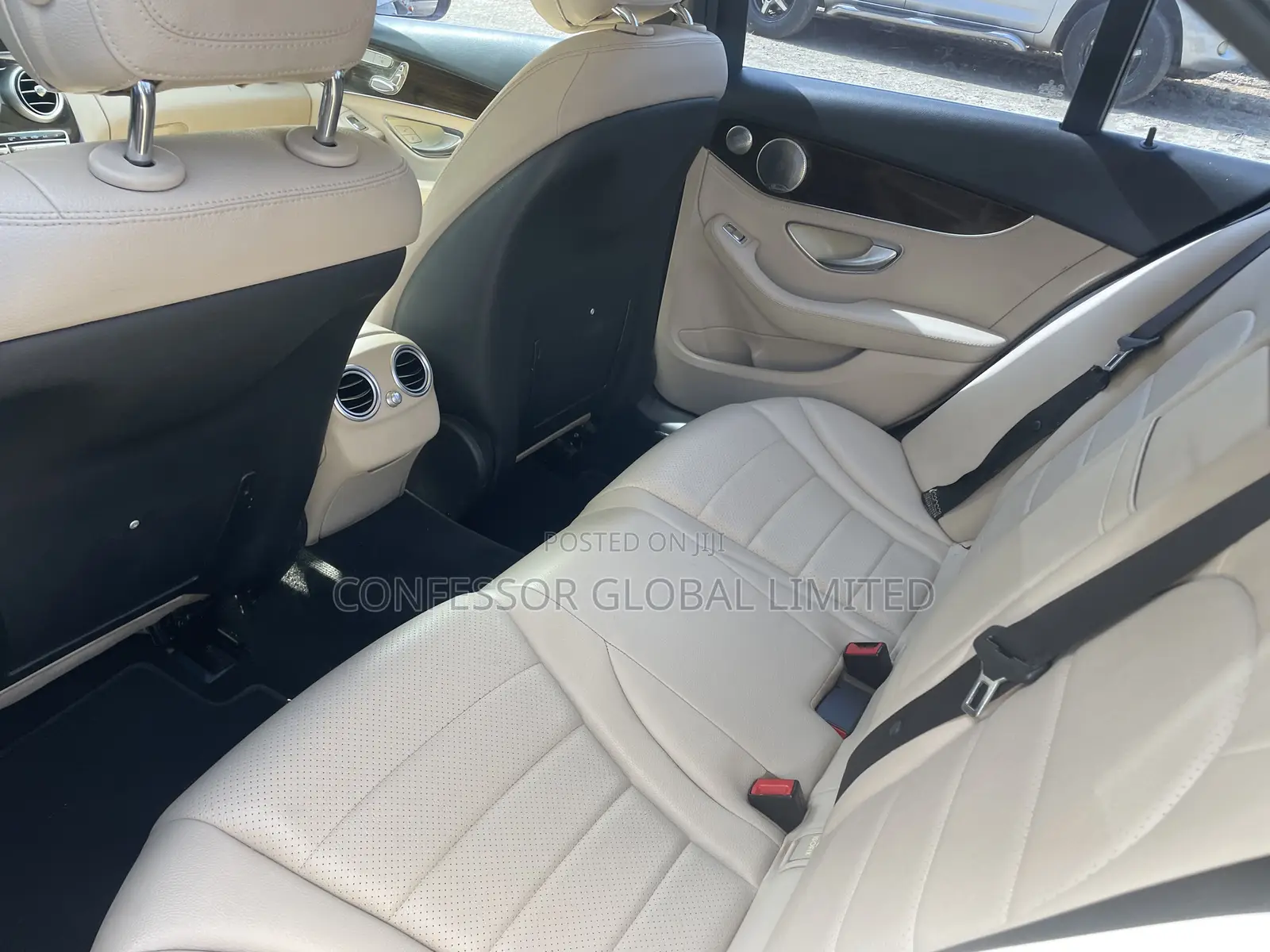Mercedes-Benz C300 2015 Blue