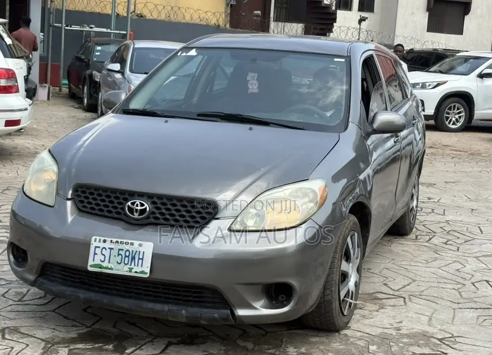 Toyota Matrix 2005 Gray