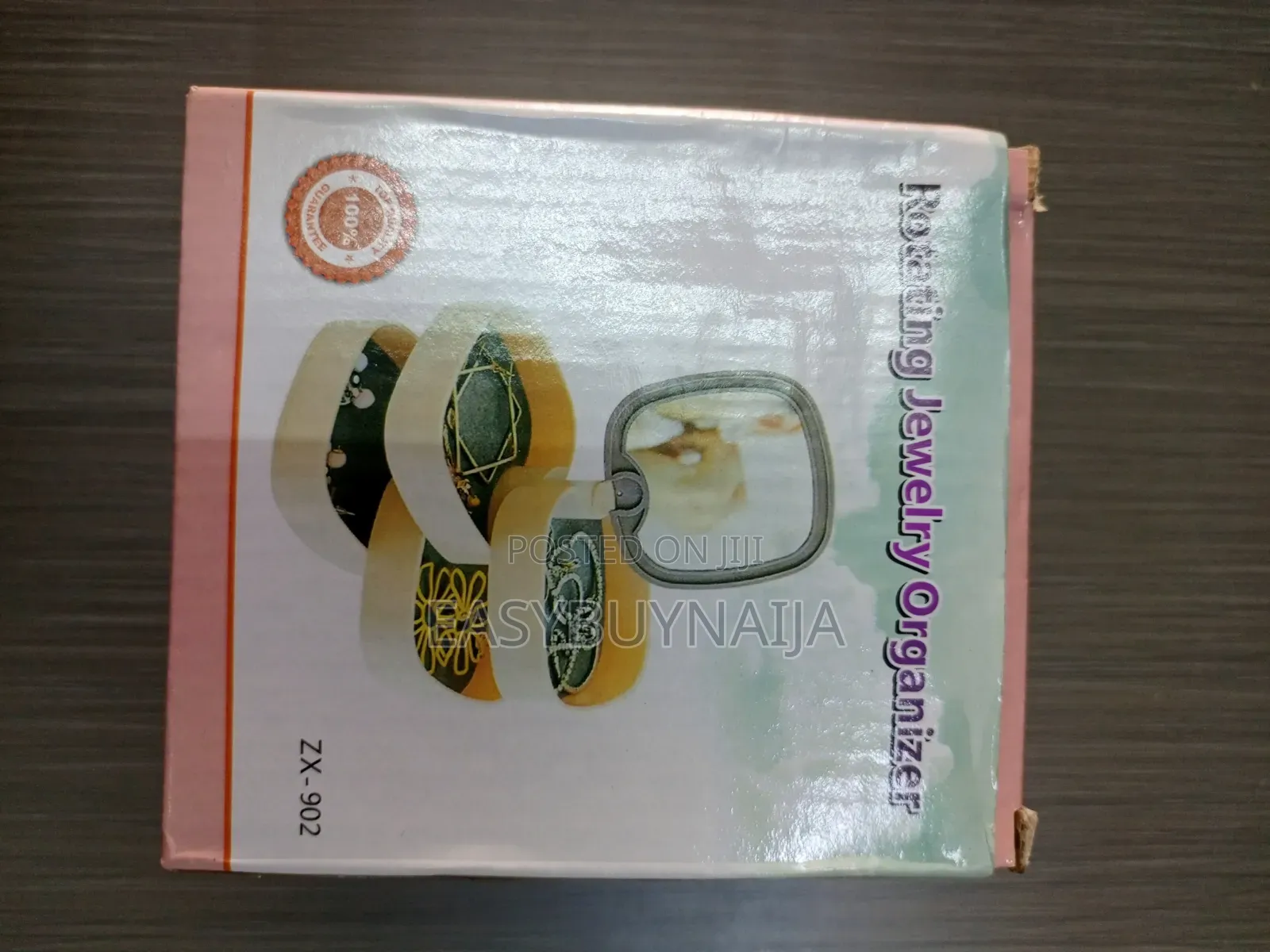 Rotating Jewelry Organiser