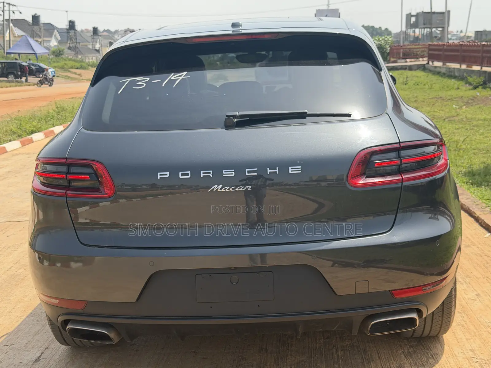 Porsche Macan Turbo w/Performance Package 2018 Black