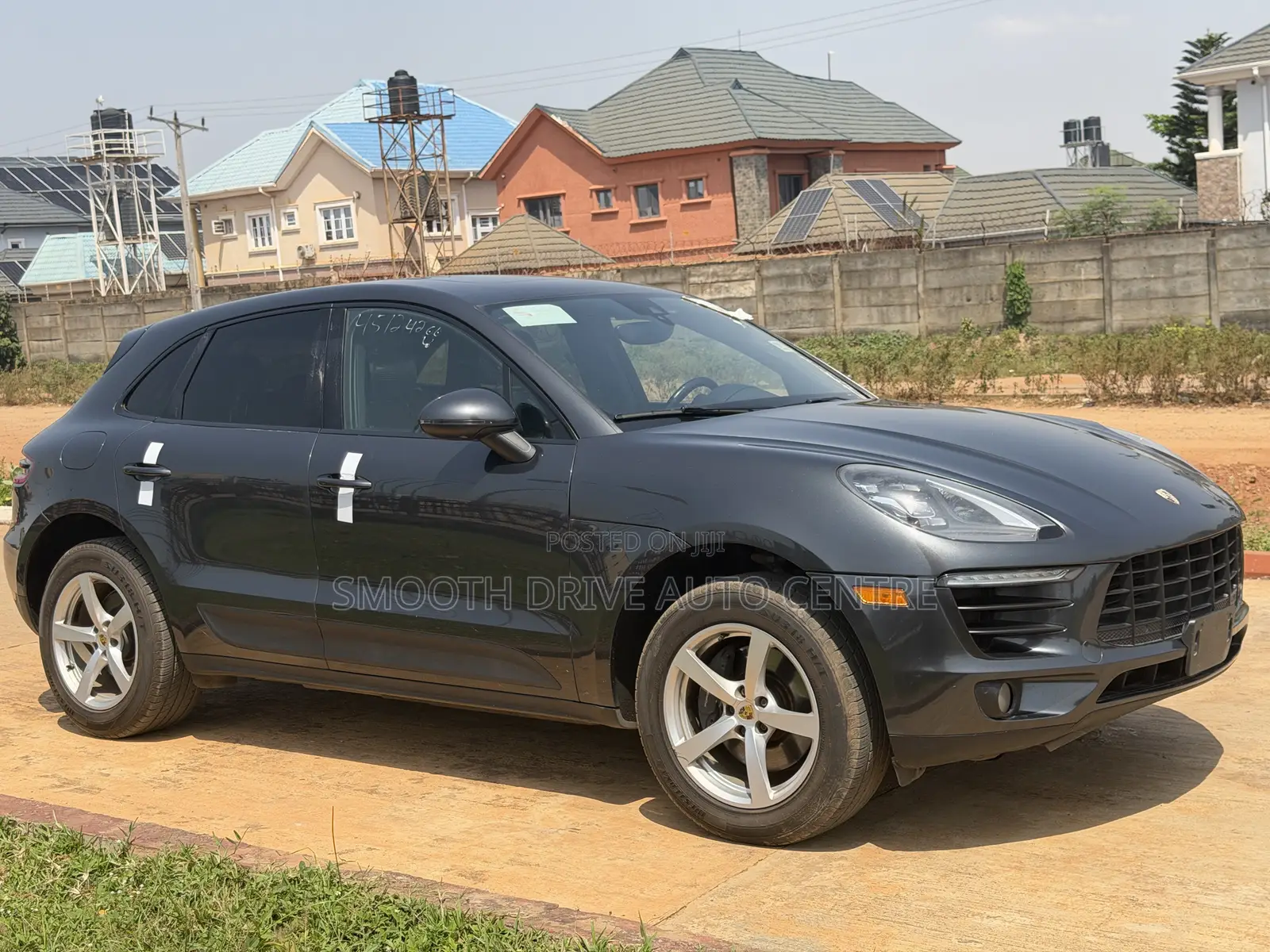 Porsche Macan Turbo w/Performance Package 2018 Black