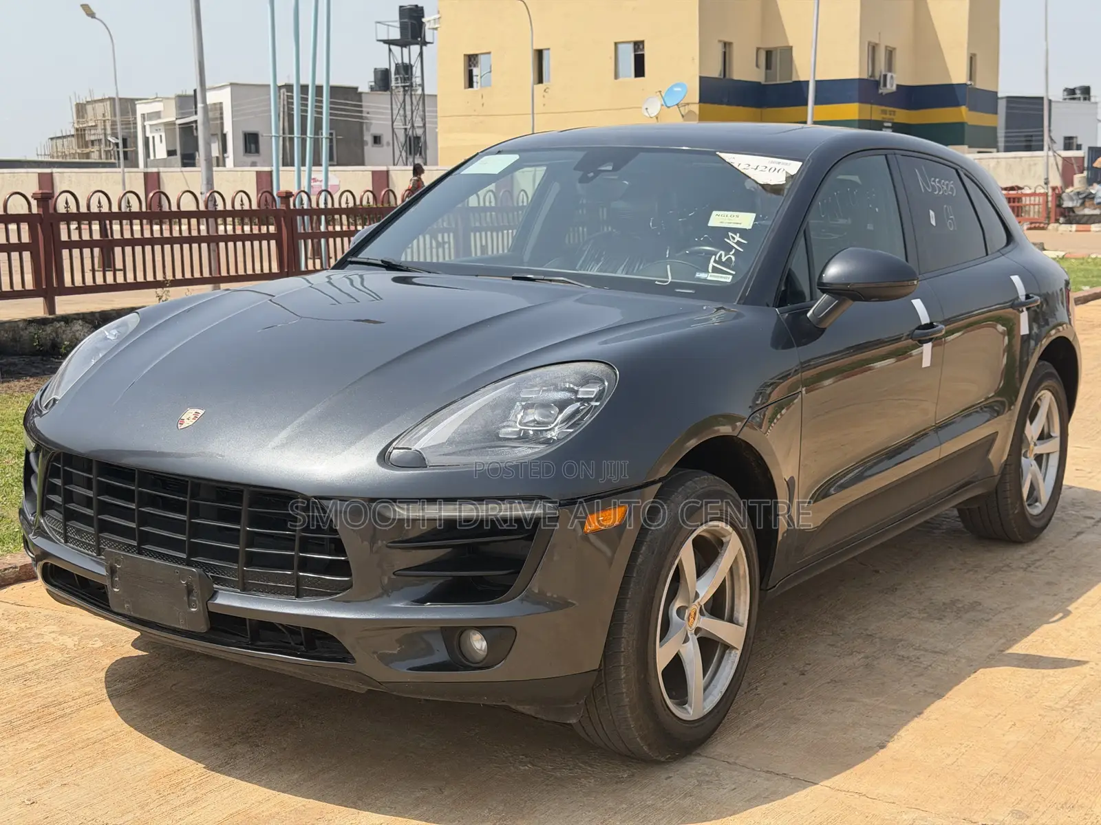 Porsche Macan Turbo w/Performance Package 2018 Black