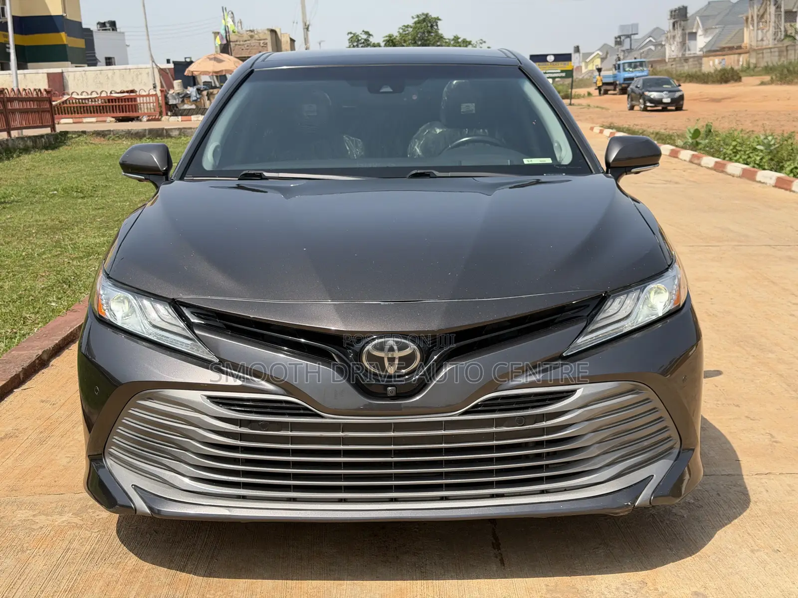 Toyota Camry XLE FWD (2.5L 4cyl 8AM) 2018 Gray