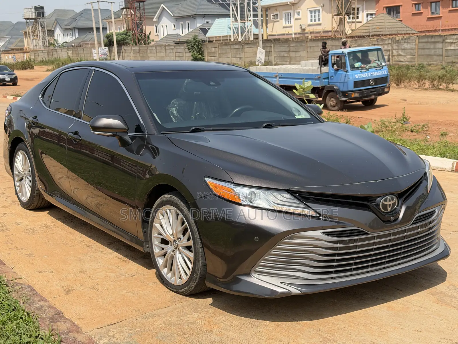 Toyota Camry XLE FWD (2.5L 4cyl 8AM) 2018 Gray