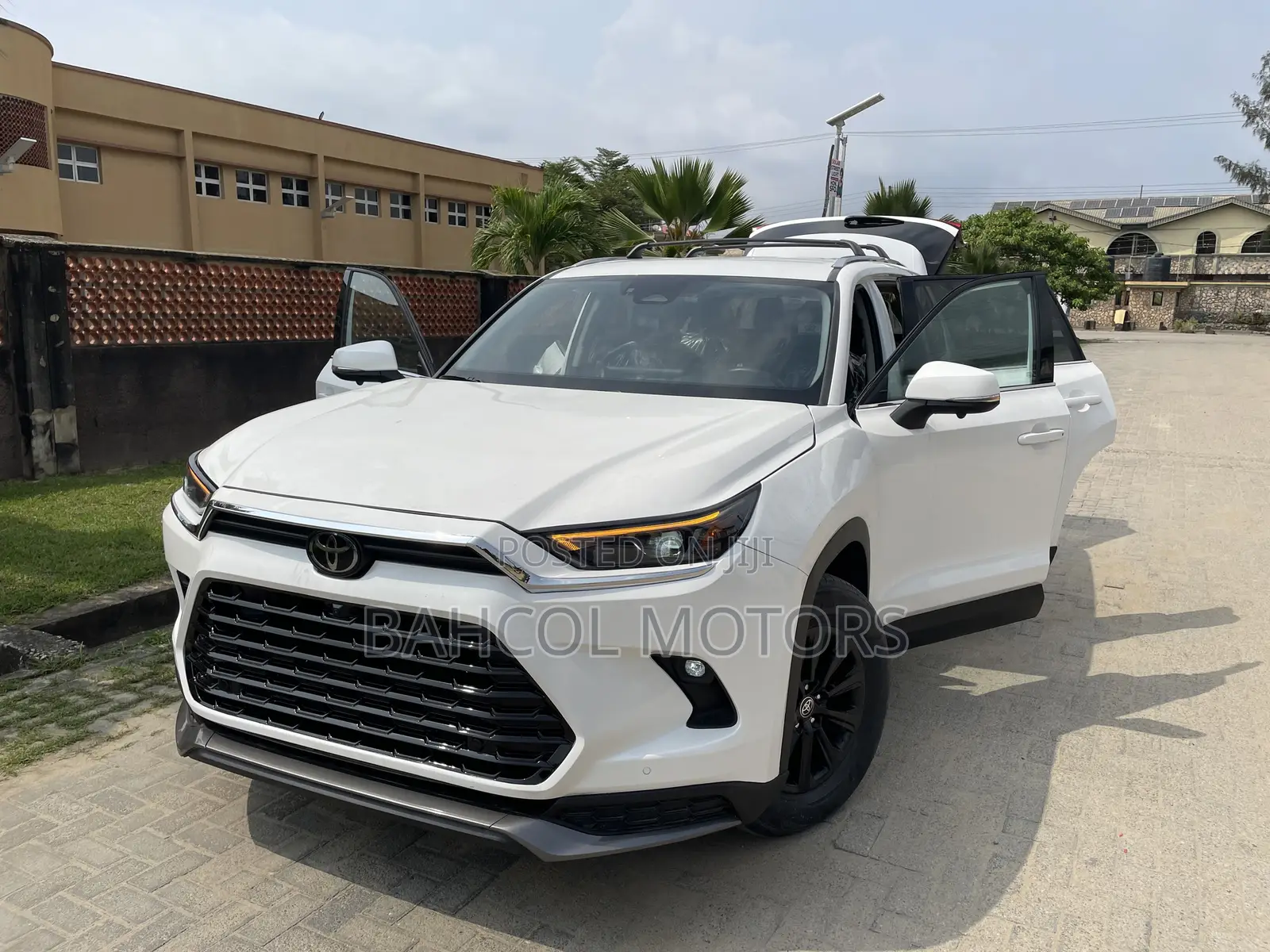 Toyota Grand Highlander Limited AWD 2024 White