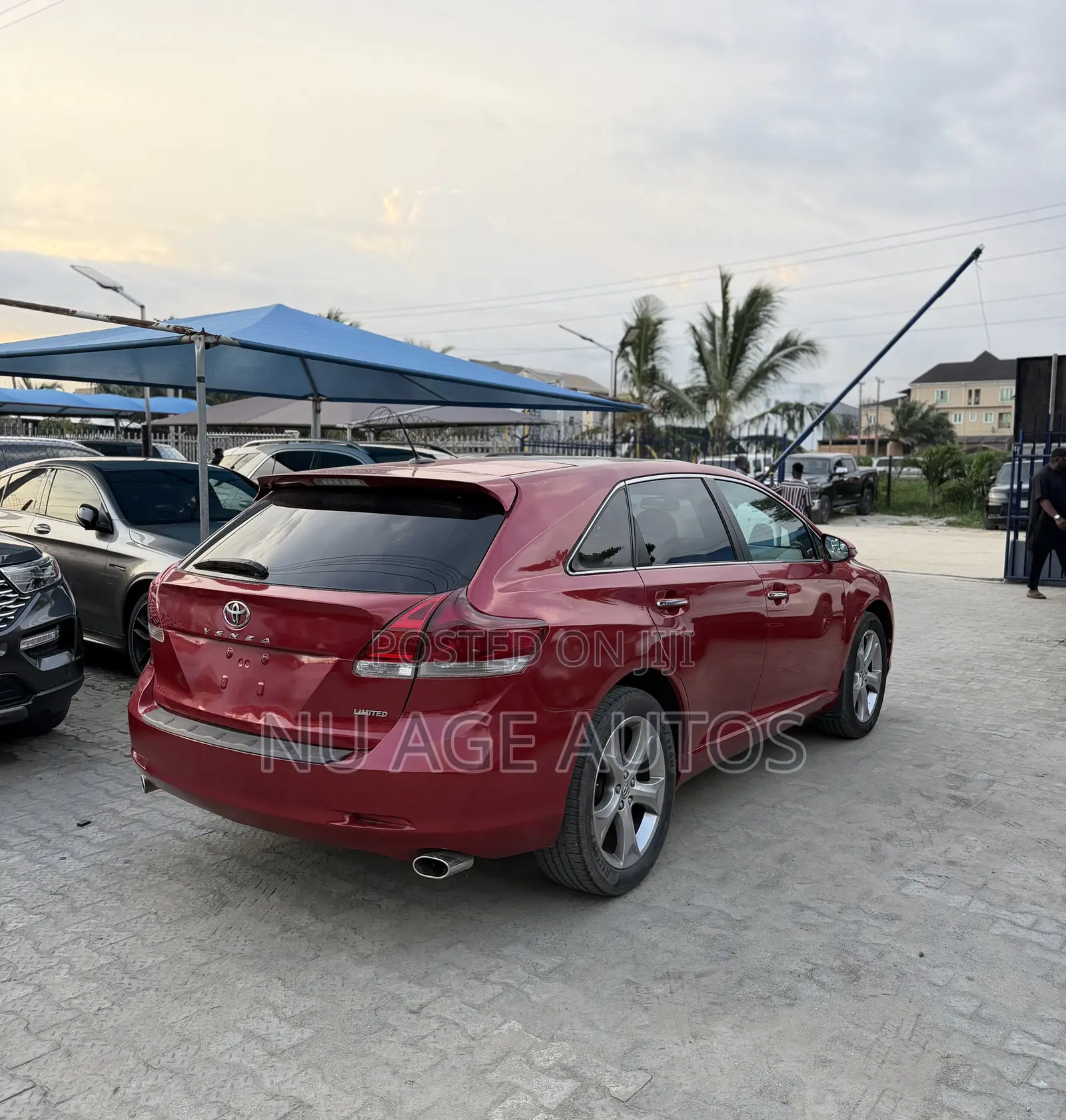 Toyota Venza Limited 4dr Wagon (3.5L 6cyl 6A) 2014 Red