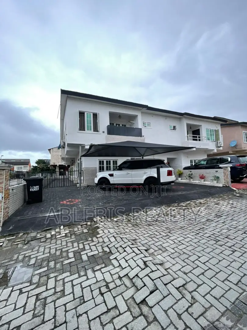 Furnished 4bdrm Duplex in Lekki Gardens for sale