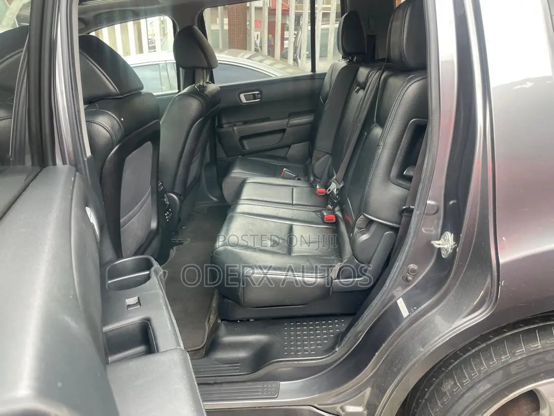 Honda Pilot EX-L 4dr SUV 4WD (3.5L 6cyl 5A) 2011 Gray