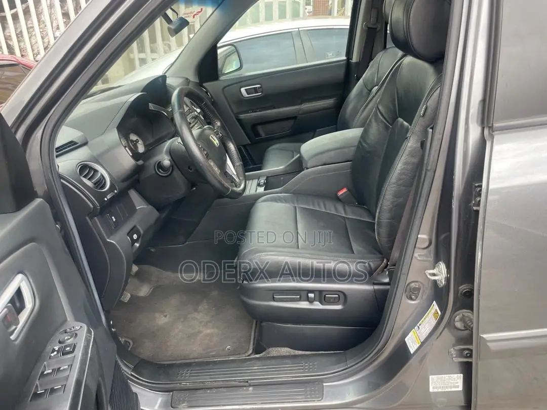 Honda Pilot EX-L 4dr SUV 4WD (3.5L 6cyl 5A) 2011 Gray