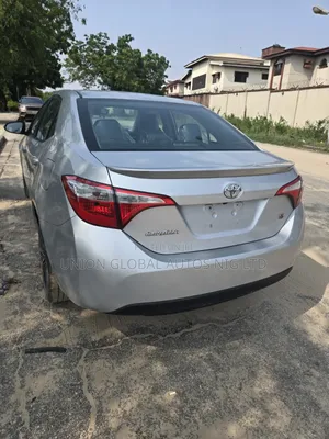Toyota Corolla 2017 Silver