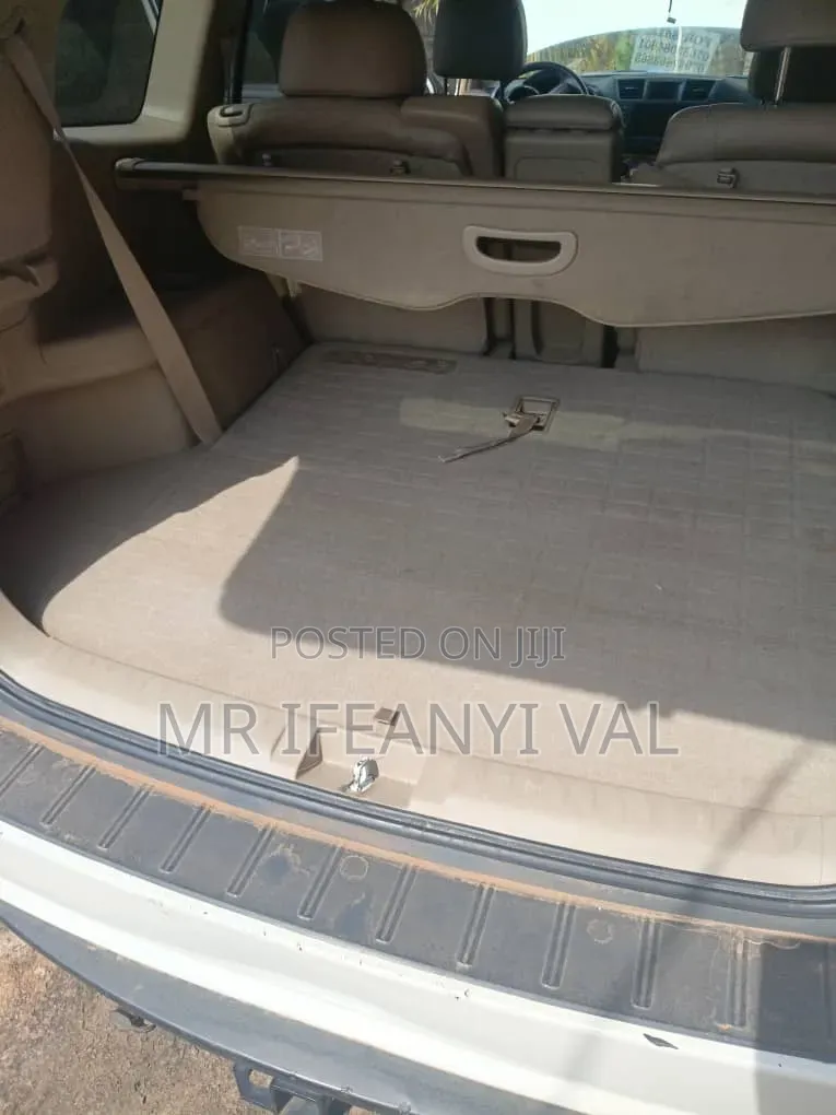 Toyota Highlander Hybrid 2010 White