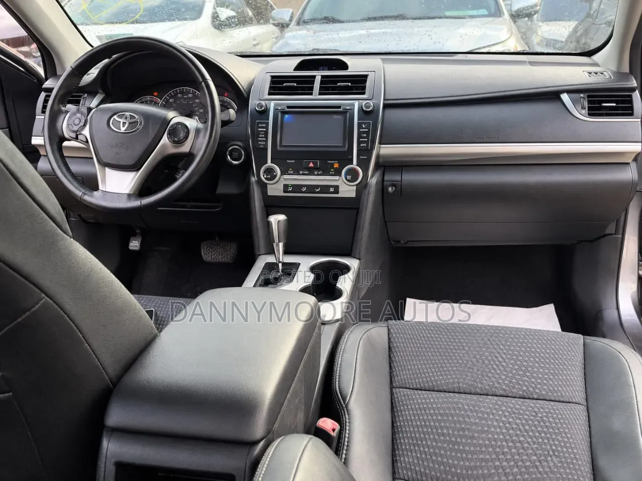Toyota Camry SE 4dr Sedan (3.5L 6cyl 6A) 2014 Gray