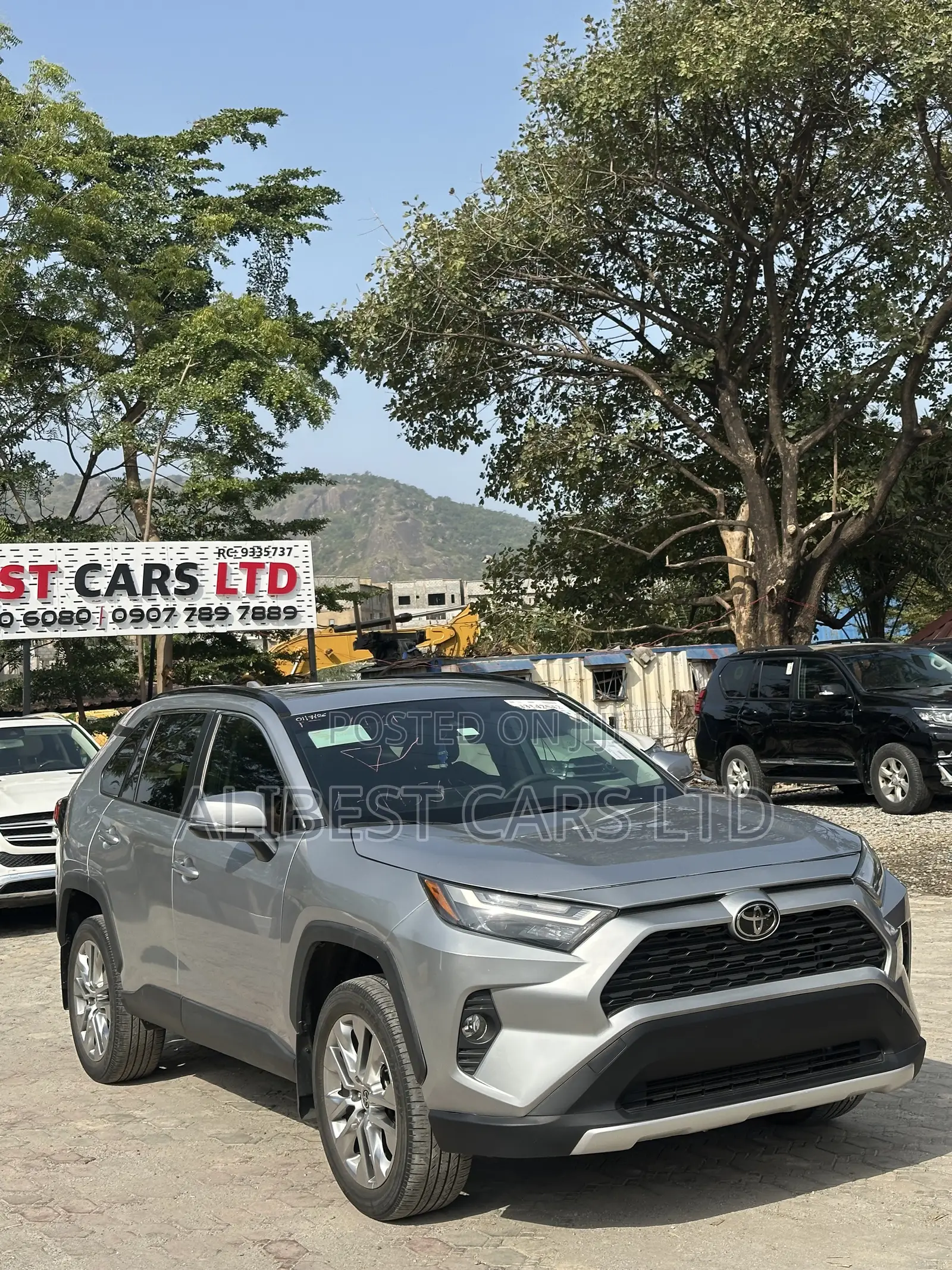 Toyota RAV4 2024 Silver