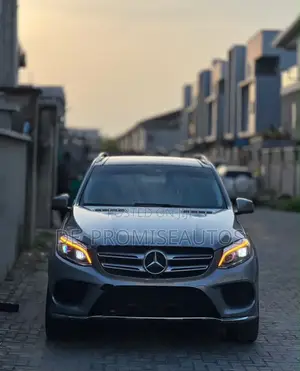 Mercedes-Benz GLE-Class GLE 350 2016 Blue