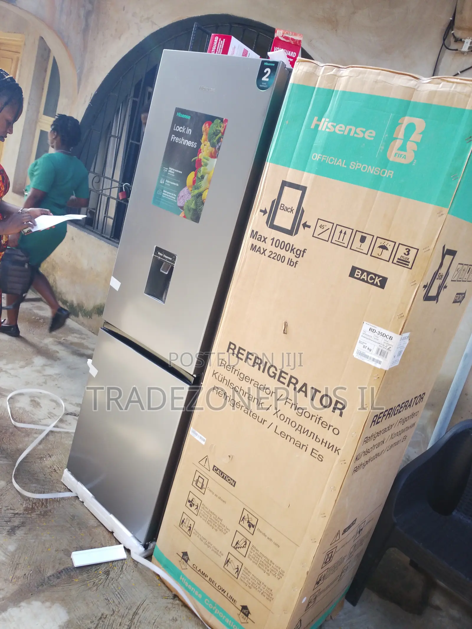 Hisense RD-3DCB Refrigerator With Convenient Front Water Dispenser