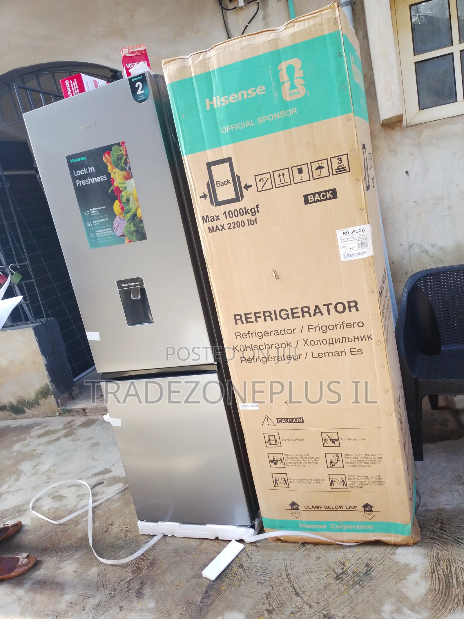 Hisense RD-3DCB Fridge Freezer With Water Dispenser Feature