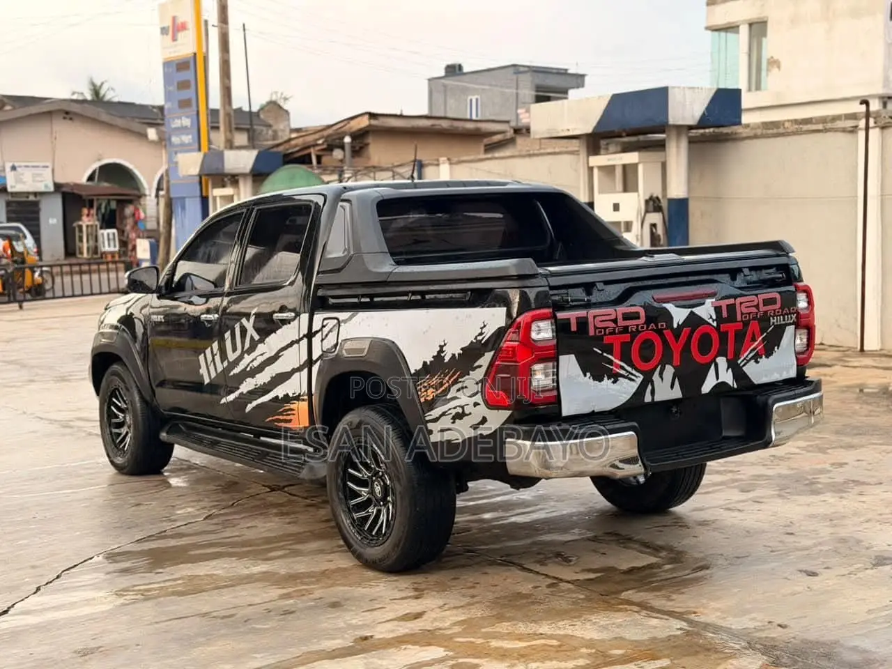 Toyota Hilux 2015 Black